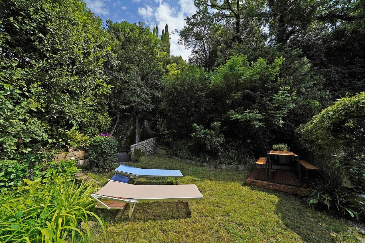 Valle Fiorita 42 - Lake View Studio Gardone Riviera Buitenkant foto